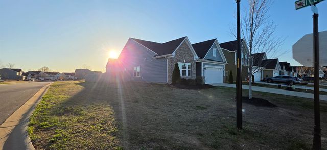 7003 Glass Ct, Spartanburg, SC 29307