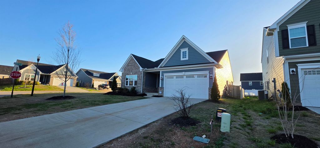 7003 Glass Ct, Spartanburg, SC 29307