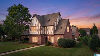 2257 ROSS AVENUE, Hoover, AL 35226