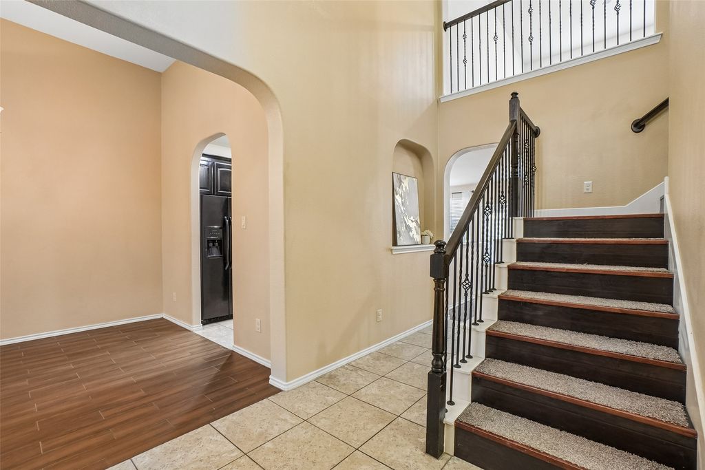 11100 Dunlavin Court, Fort Worth, TX 76052 — photo 5