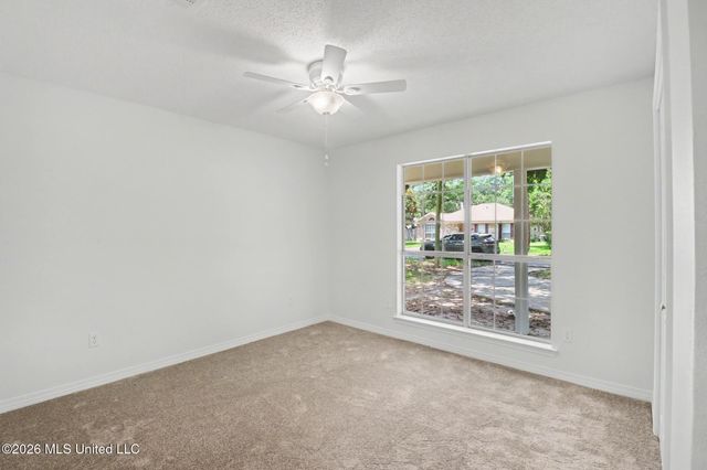 1520 S 10th Street, Ocean Springs, MS 39564