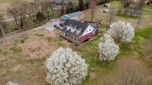 310 Edd Joyce Rd, Bell Buckle, TN 37020