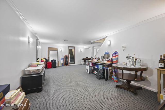 29 Tharp Lane, Marlboro, NJ 07746
