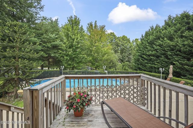 29 Tharp Lane, Marlboro, NJ 07746