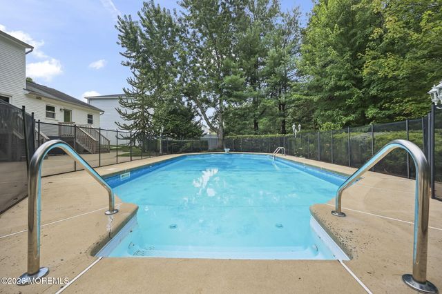 29 Tharp Lane, Marlboro, NJ 07746