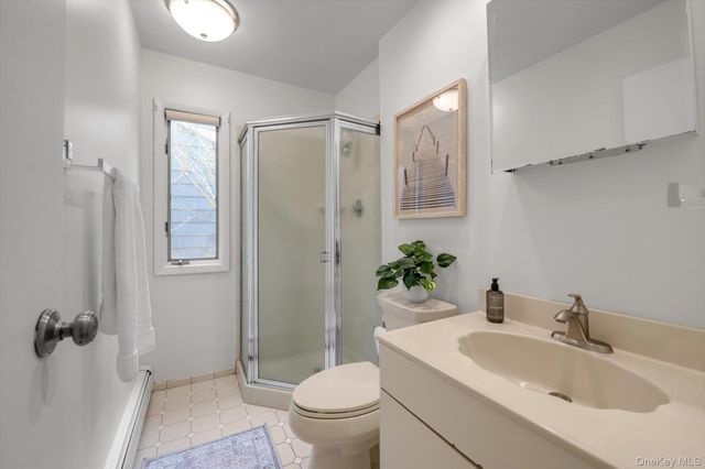 33 Poplar Place, Port Washington, NY 11050