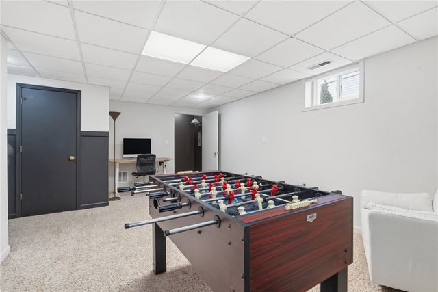 1625 1st Ave, Marion, IA 52302