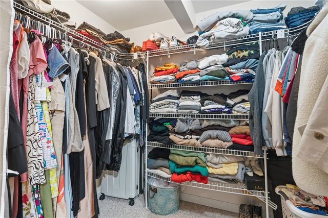 1625 1st Ave, Marion, IA 52302