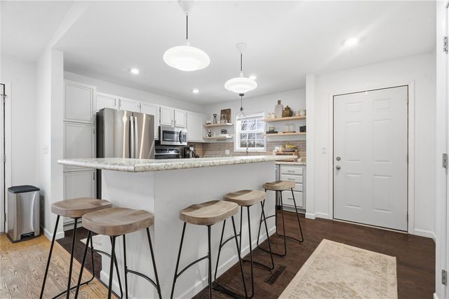 1625 1st Ave, Marion, IA 52302