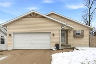 1625 1st Ave, Marion, IA 52302