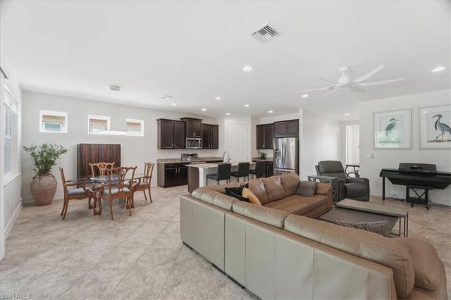 3204 Royal Gardens AVE, Fort Myers, FL 33916