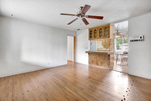 3376 E Richert, Fresno, CA 93726