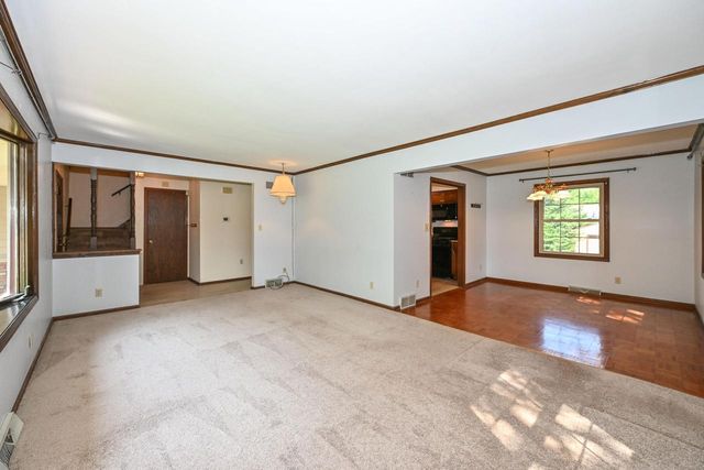 S67W14570 Gaulke COURT, Muskego, WI 53150