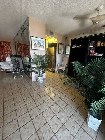 251 174th St 2315, Sunny Isles Beach, FL 33160