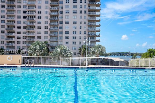 251 174th St 2315, Sunny Isles Beach, FL 33160