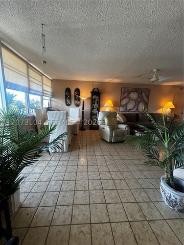251 174th St 2315, Sunny Isles Beach, FL 33160