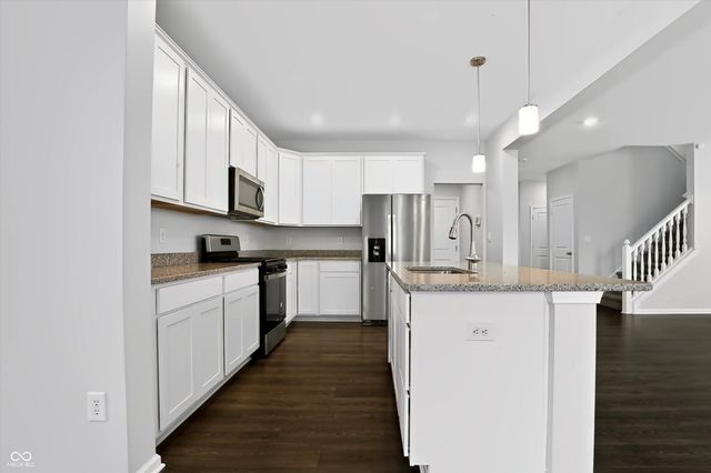 6986 Birmingham Avenue, Mccordsville, IN 46055