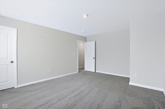 6986 Birmingham Avenue, Mccordsville, IN 46055