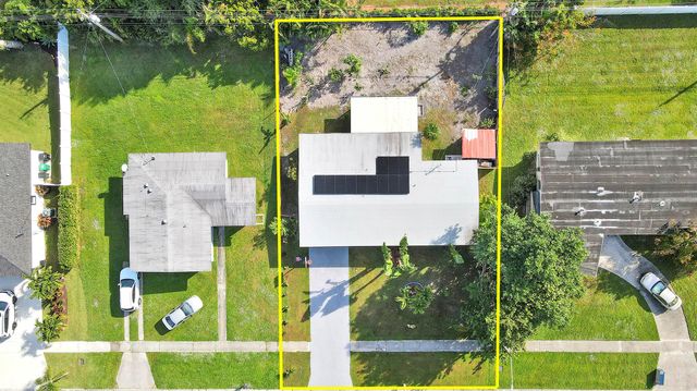 3133 SE Pruitt Road, Port St Lucie, FL 34952