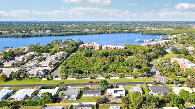 3133 SE Pruitt Road, Port St Lucie, FL 34952