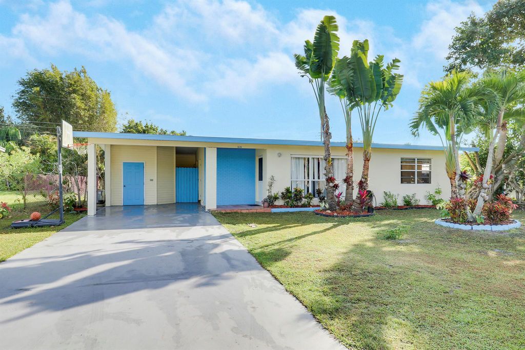 3133 SE Pruitt Road, Port St Lucie, FL 34952