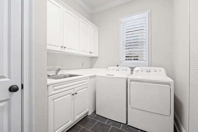 182 S BRENRICH CV, Memphis, TN 38117