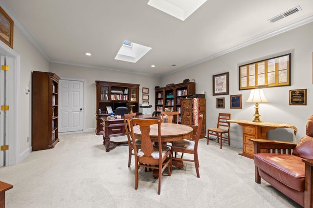 182 S BRENRICH CV, Memphis, TN 38117