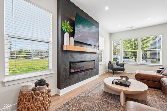 2846 Mac Pherson Avenue, Indianapolis, IN 46205