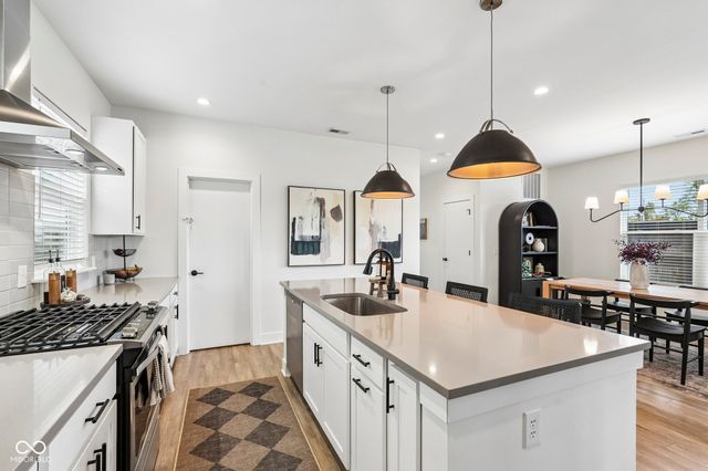 2846 Mac Pherson Avenue, Indianapolis, IN 46205