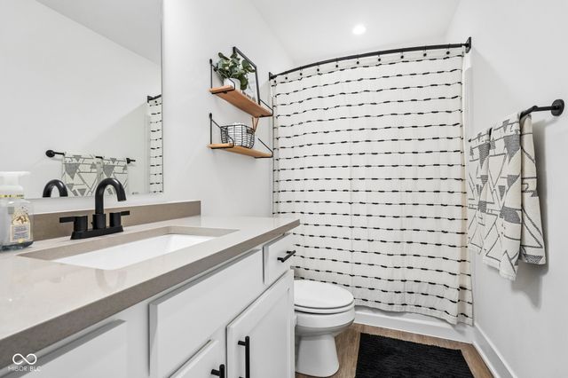 2846 Mac Pherson Avenue, Indianapolis, IN 46205