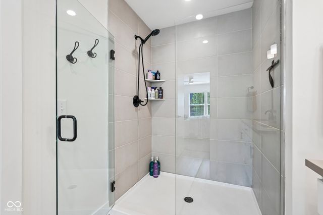 2846 Mac Pherson Avenue, Indianapolis, IN 46205