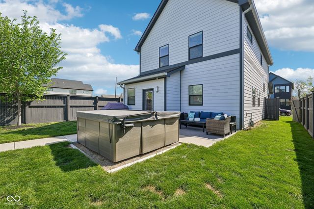 2846 Mac Pherson Avenue, Indianapolis, IN 46205