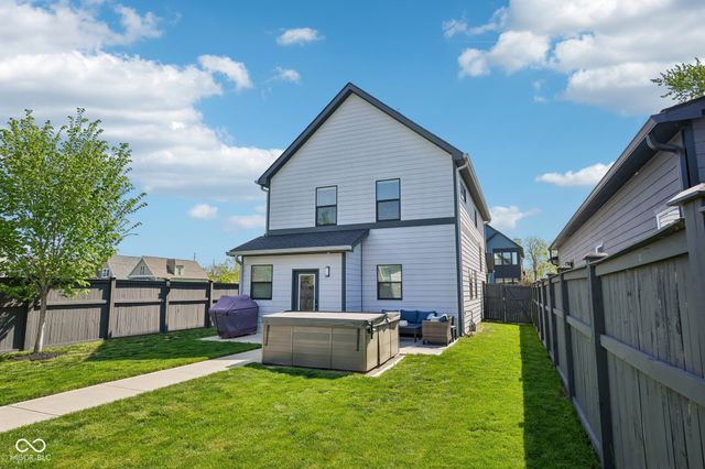 2846 Mac Pherson Avenue, Indianapolis, IN 46205