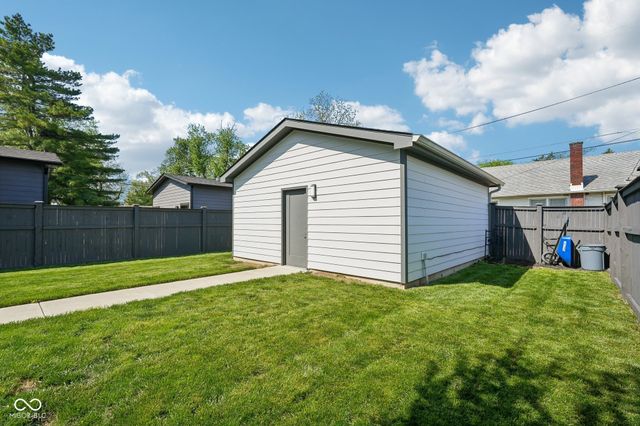 2846 Mac Pherson Avenue, Indianapolis, IN 46205