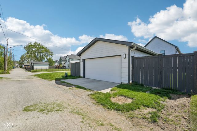 2846 Mac Pherson Avenue, Indianapolis, IN 46205