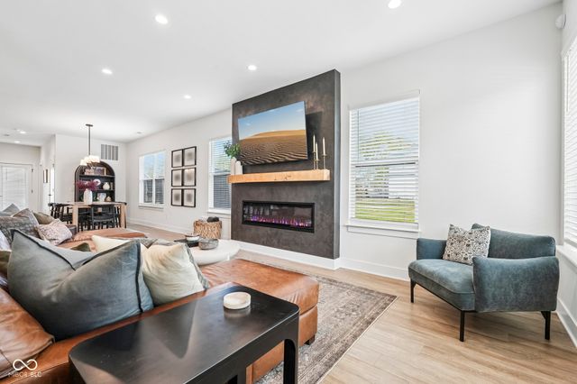 2846 Mac Pherson Avenue, Indianapolis, IN 46205