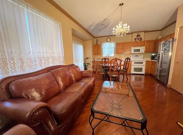 752 S Parkside Drive, Round Lake, IL 60073