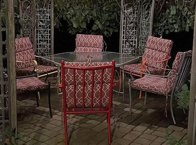 752 S Parkside Drive, Round Lake, IL 60073