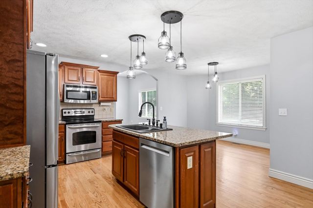 1504 S Blockade Road, Republic, MO 65738