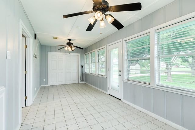 127 Bastrop Bayou Drive, Angleton, TX 77515