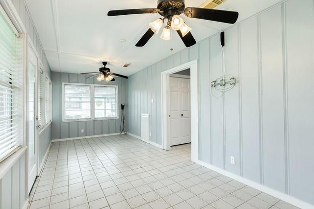 127 Bastrop Bayou Drive, Angleton, TX 77515