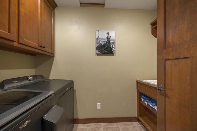 2017 HIGGINS, De Pere, WI 54115