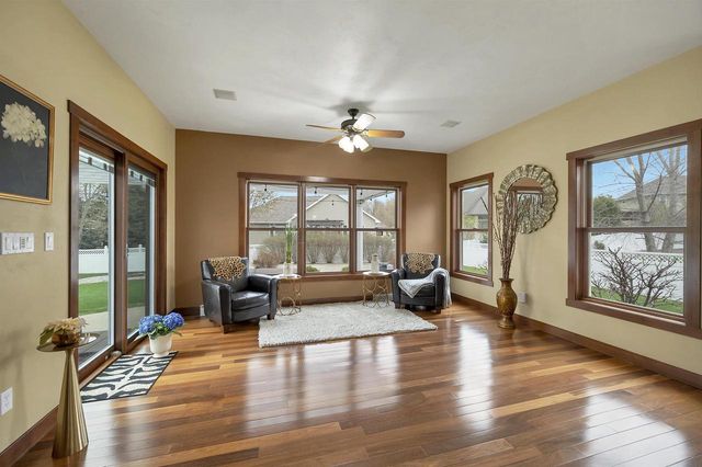 2017 HIGGINS, De Pere, WI 54115