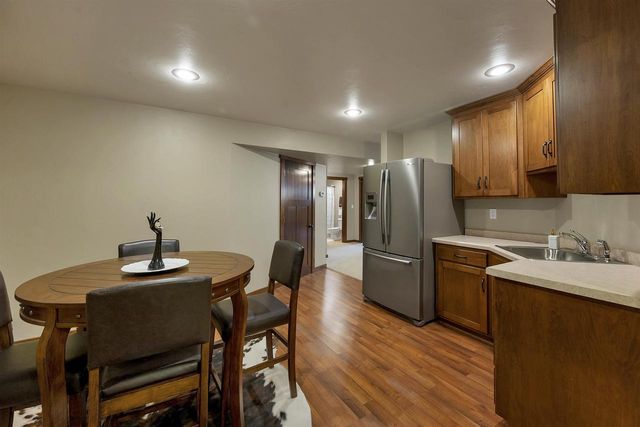 2017 HIGGINS, De Pere, WI 54115