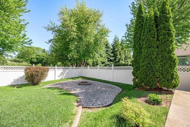 2017 HIGGINS, De Pere, WI 54115