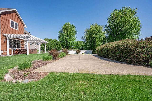 2017 HIGGINS, De Pere, WI 54115