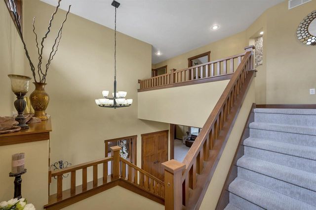2017 HIGGINS, De Pere, WI 54115