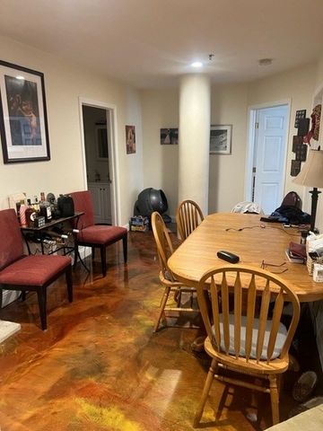 17 Federal 210, Worcester, MA 01608