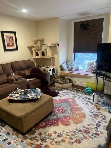 17 Federal 210, Worcester, MA 01608