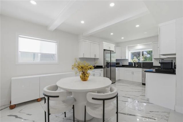 9253 White Oak Avenue, Northridge, CA 91325